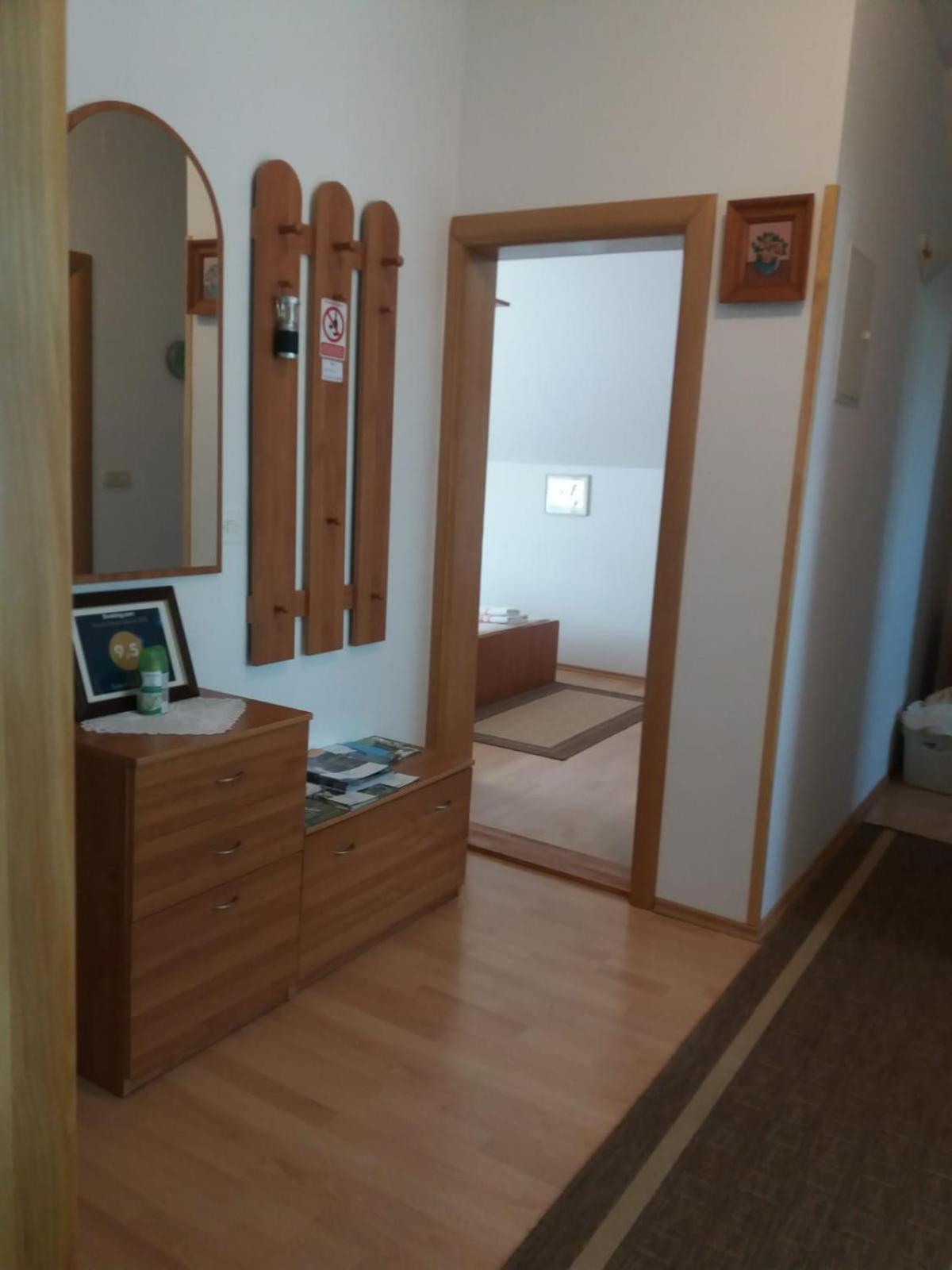 Guesthouse Tomas Catrnja Экстерьер фото