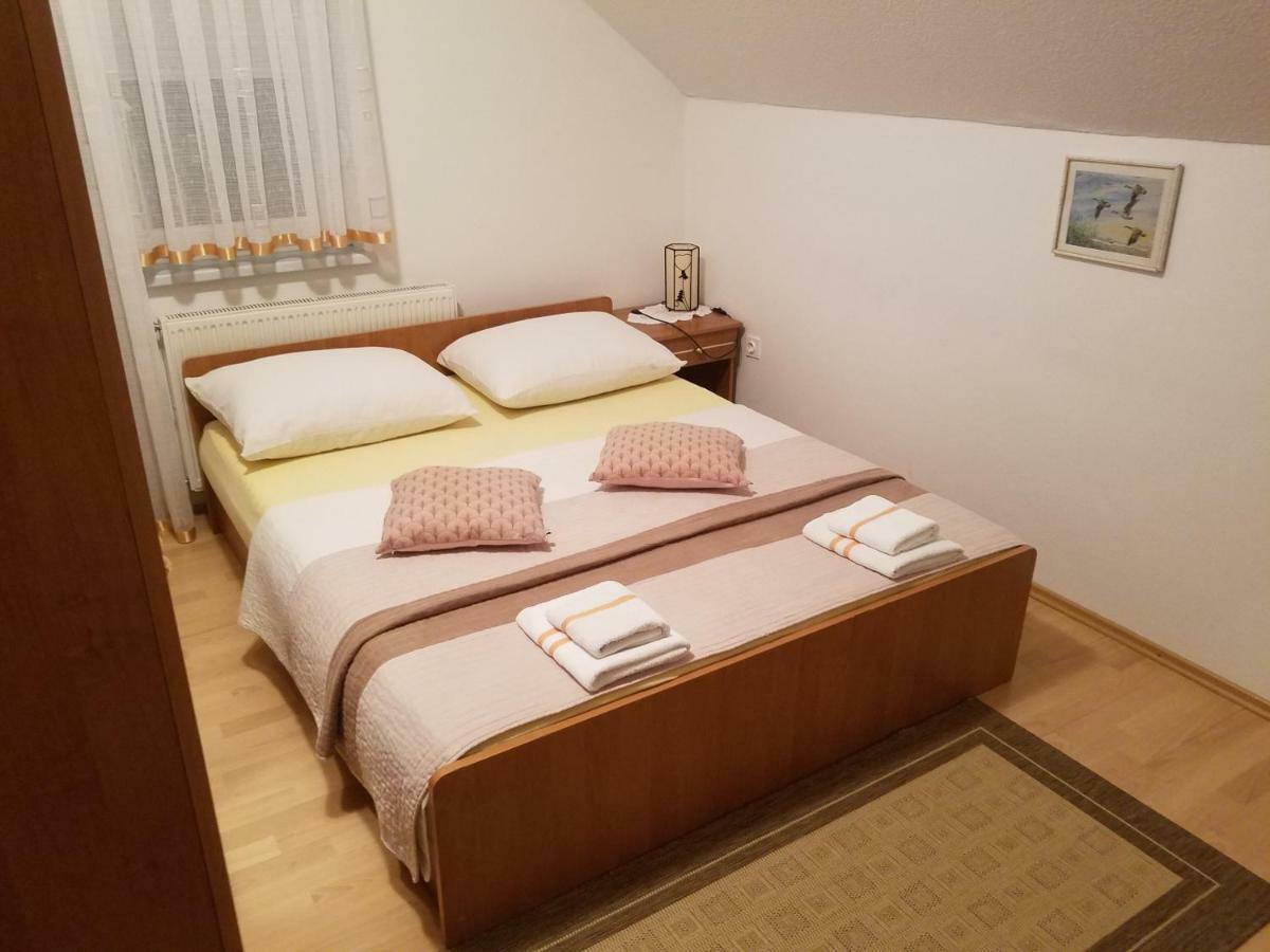 Guesthouse Tomas Catrnja Экстерьер фото