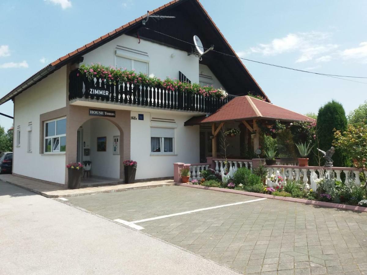 Guesthouse Tomas Catrnja Экстерьер фото